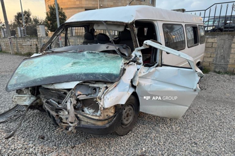 Sabirabadda mikroavtobus minik maşını ilə toqquşub, 7 nəfər xəsarət alıb – FOTO – VİDEO – YENİLƏNİB