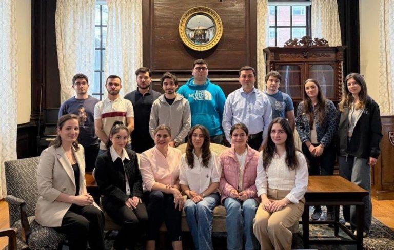 Bostonda azərbaycanlı tələbələrlə görüş olub – FOTO