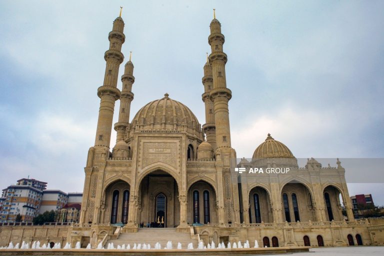 Azərbaycanda Ramazan bayramıdır