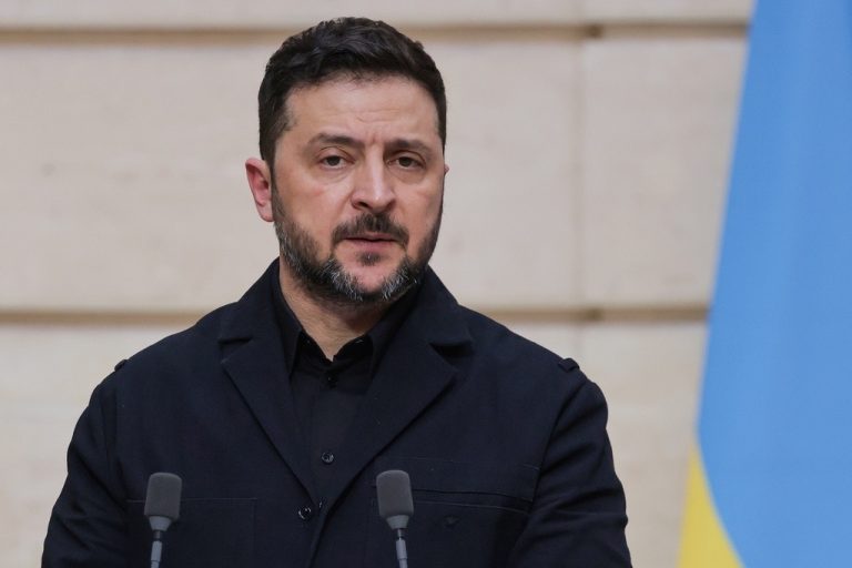 Zelenski Səudiyyə Ərəbistanında dizel tədarükünü müzakirə etdiyini açıqlayıb