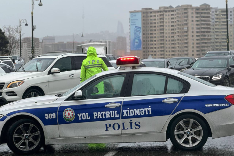 DİN: Yağışlı hava ilə əlaqədar polis naryadları küçə və prospektlərdə xidmətə cəlb olunub