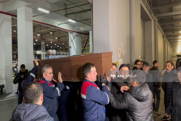 Xalq artisti Rasim Balayevin cənazəsi İstanbuldan Bakıya gətirilib – FOTO