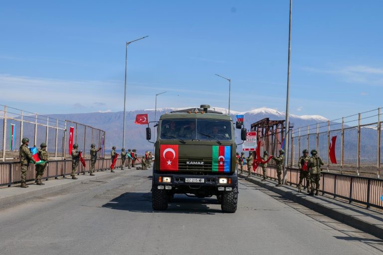 Naxçıvan Ordusunun bölmələri “Heydər Əliyev-2026” təlimlərində iştirak etmək üçün Türkiyəyə gedib – FOTO