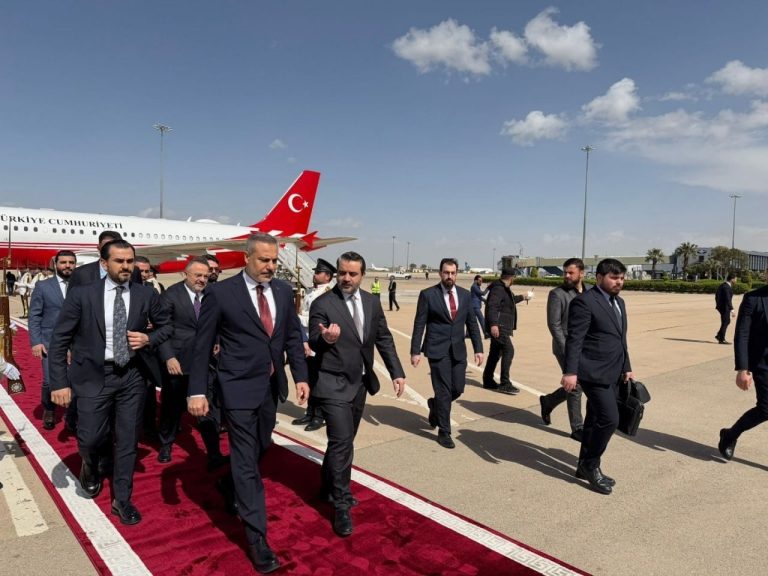 Hakan Fidan Suriyada Şaraa və Zelenski ilə üçtərəfli görüş keçirəcək