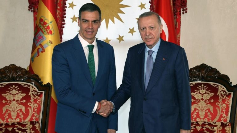 Ərdoğan İspaniyanın Baş naziri ilə regional hadisələri müzakirə edib