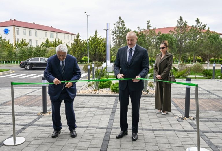 Prezident Milli Aviasiya Akademiyasında Beynəlxalq Təlim Mərkəzinin açılışında iştirak edib