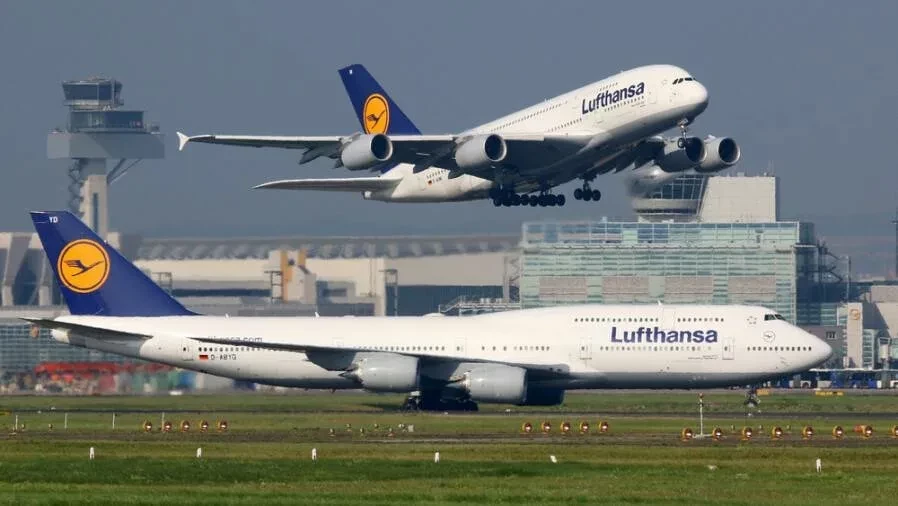 “Lufthansa” pilotlarının tətili yüzlərlə reysin ləğvinə səbəb olub
