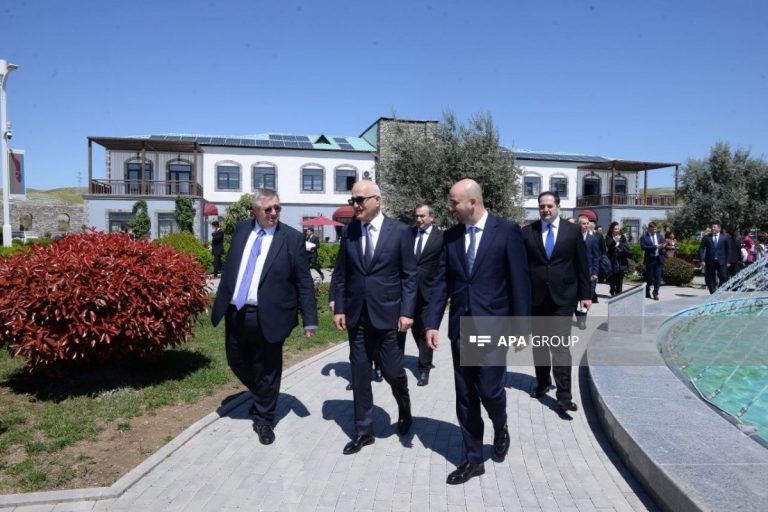 Azərbaycan-Rusiya Hökumətlərarası Dövlət Komissiyasının iclasının iştirakçıları Ağalı kəndi ilə tanış olublar – FOTO
