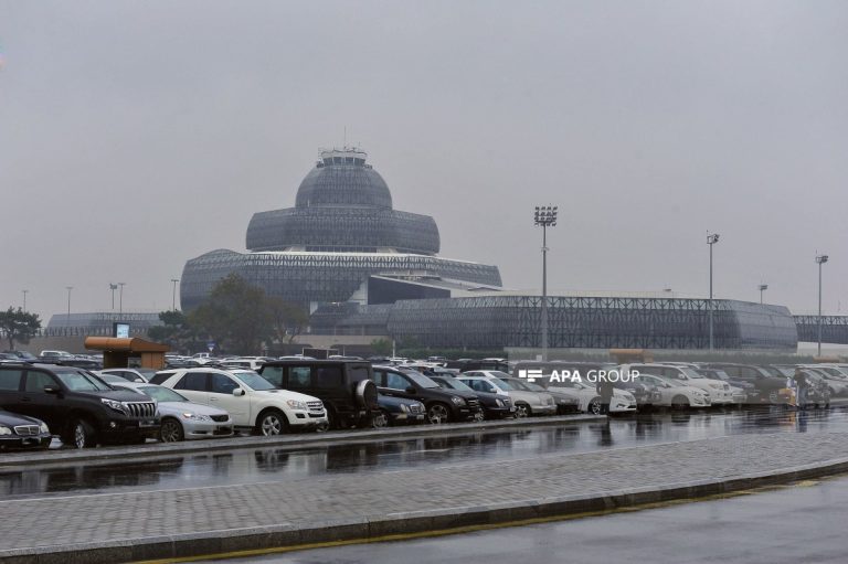 Aeroportların təhlükəsizlik zonalarında bina və qurğulara razılıq verilməsi qaydası müəyyənləşib