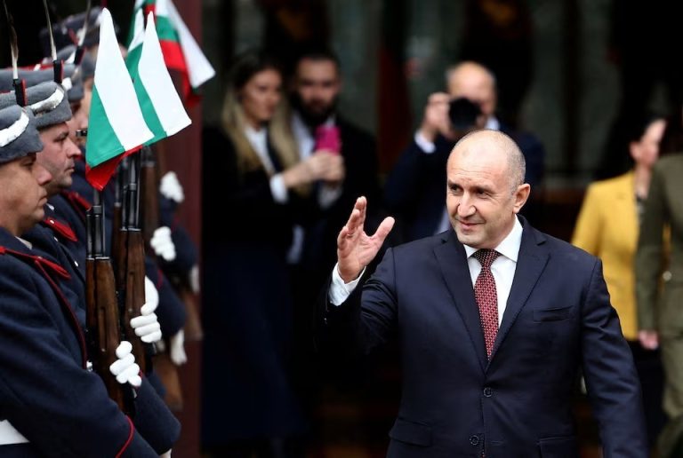 Bolqarıstanda səsvermə keçirilir, sabiq prezidenti dəstəkləyənlərin sayı artıb – YENİLƏNİB