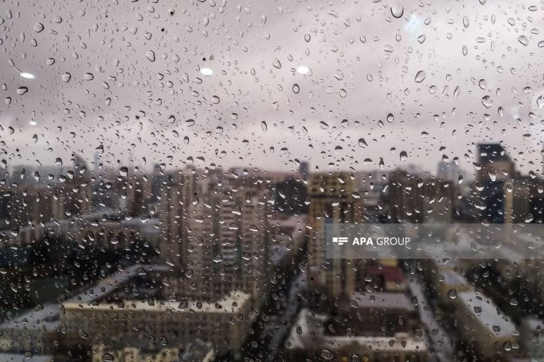 Bəzi ərazilərə intensiv yağış yağır – FAKTİKİ HAVA