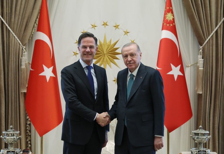 Ərdoğan NATO Baş katibi ilə regional məsələləri müzakirə edib
