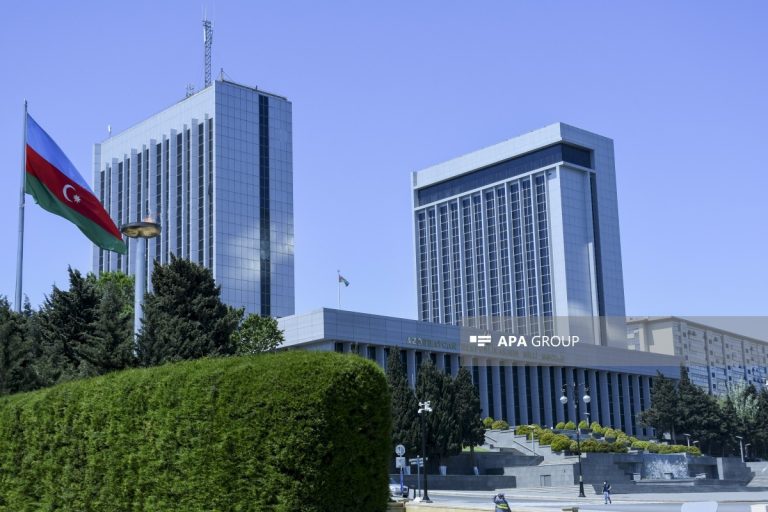 Narkoloji xəstələrin fəaliyyətinə məhdudiyyət qoyulan işlərə qəbul qaydaları sərtləşdirilir
