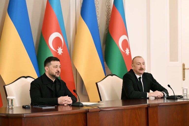 Zelenski Ukraynaya yardıma görə Prezident İlham Əliyevə təşəkkür edib