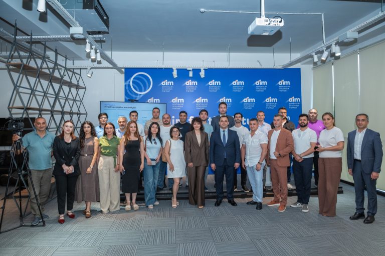 Media nümayəndələri üçün süni intellekt mövzusunda təlim təşkil edilib